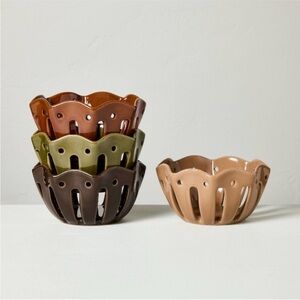 Set of 4 Wavy Edge Mini Berry Bowls Tan/ Brown/Green/Winter Tan - Hearth &
Hand